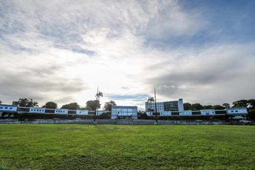 Universidades se reúnem no Recife para discutir futuro em meio aos cortes