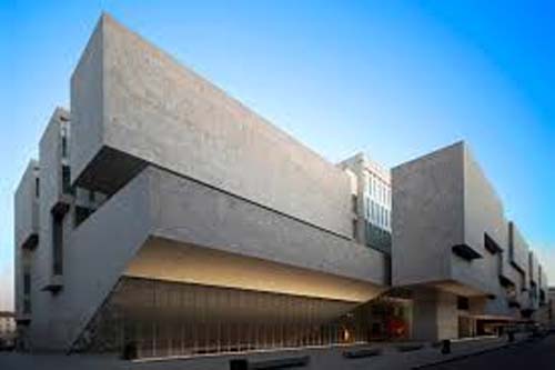 Universidade Bocconi, na Itália, oferece bolsas integrais e parciais para estudantes internacionais