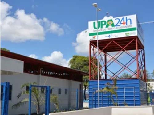  Baleada, vítima de tentativa de homicídio dirige veículo até ser socorrida por policiais