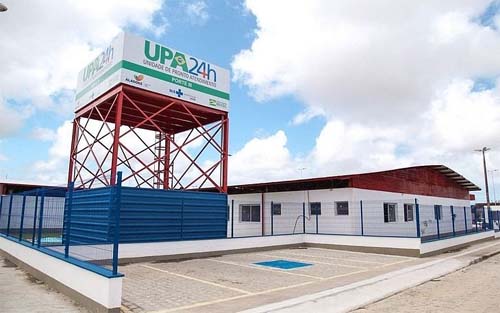 Homem é socorrido para UPA após ser atingido por vários golpes de facão na cabeça