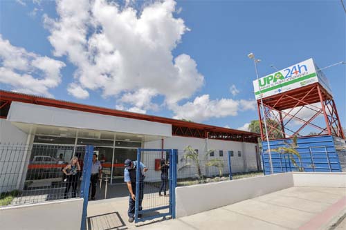 3 feridos: Família que almoçava em restaurante é alvejada a tiros durante atentado