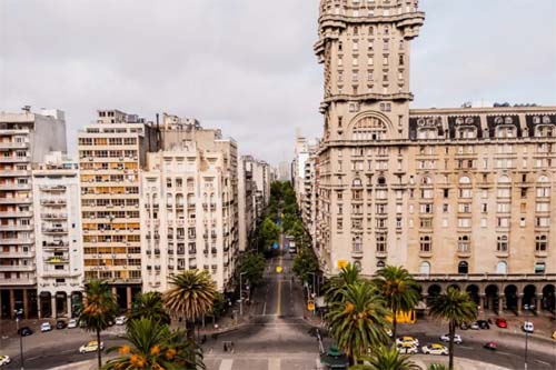 Milionários estão fugindo do Brasil? O que revelam dados inéditos da Receita