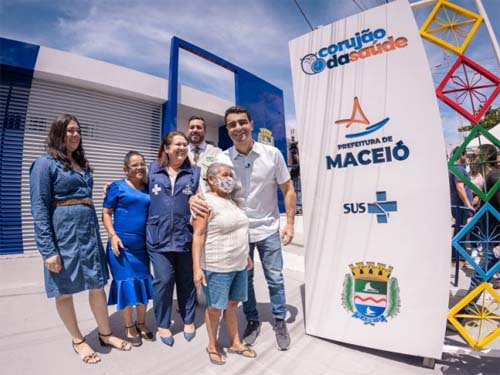 Prefeito JHC entrega UBS David Nasser totalmente reformada, em Ipioca