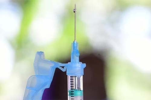 Vacinação cai e traz de volta a rubéola, caxumba, catapora e sarampo