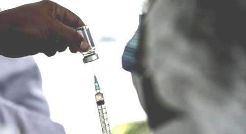 Brasil aplicou ao menos uma dose de vacina em mais de 10,9 milhões, aponta consórcio de veículos de imprensa