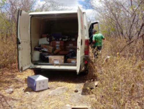 9º BPM localiza Van com carga que havia sido roubada em Piranhas