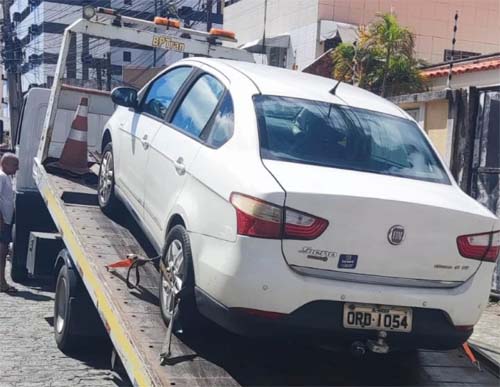 Polícia Militar recupera quatro veículos roubados e efetua prisões em Maceió e Flexeiras