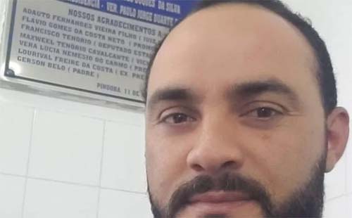 Vereador é agredido durante sessão por família do prefeito, por ter denunciado bem antes esquema das Cooperativas