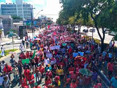 Ônibus, escolas, bancos, Detran... Veja o que para na greve desta sexta