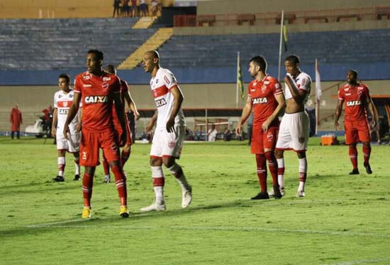 CRB empata sem gols com o Vila Nova e segue no Z4 da Série B