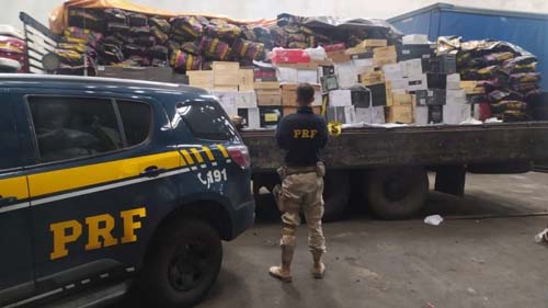 PRF apreende carga de vinhos argentinos avaliada em R$ 650 mil 