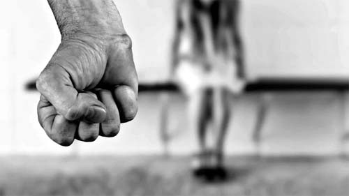 A cada 4 horas uma mulher é vítima de violência no Brasil