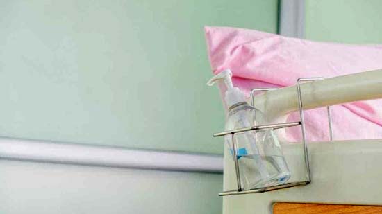 Perigo hospitalar: vírus mostra resistência a desinfetantes com álcool