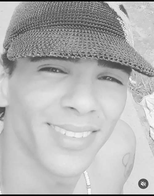 Homem testemunha assassinato de amigo durante a madrugada e avisa à família