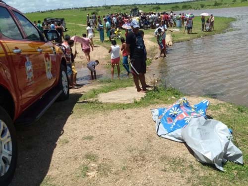 Bombeiros resgatam corpo de jovem que se afogou em barragem no interior