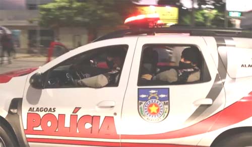 Polícia Militar apreende 3 kg de maconha e prende homem por tráfico em Maceió