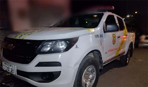 Suspeito invade casa, mata jovem de 20 anos e deixa mãe da vítima ferida