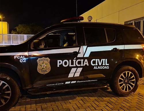 Homem é preso após morder lábios de companheira em festa junina