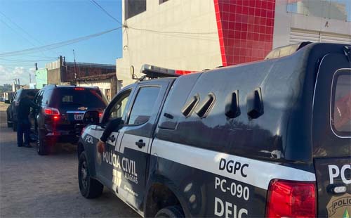 Polícia Civil prende homem foragido acusado de matar cunhado em Limoeiro de Anadia