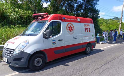 Acidente deixa uma pessoa morta e duas feridas na Avenida Fernandes Lima