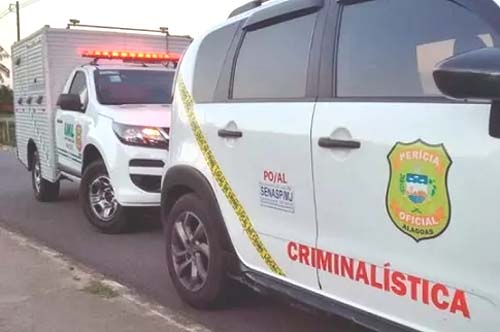 Mulher é assassinada com tiro nas costas em frente ao CT do CRB em Barra de São Miguel