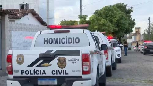 Corpo de mulher suspeita de decapitar seu filho desenterrado e queimado nas Ilhas do Príncipe Eduardo