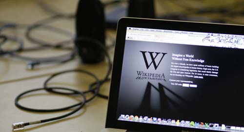 Adeus, Facebook': Wikipédia anuncia nova rede e garante que nunca venderá dados de usuários