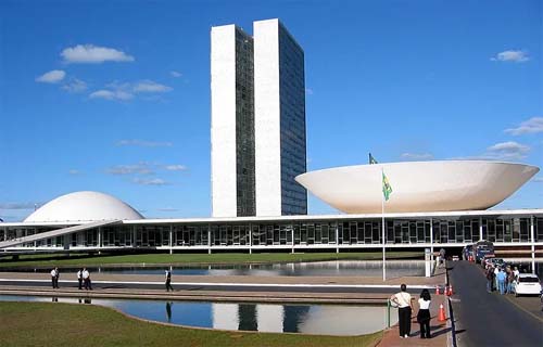 Setor produtivo critica aumento do IOF e cobra responsabilidade do governo e do Congresso