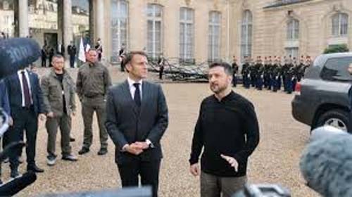 Em Paris, Zelensky descarta “a possibilidade de um cessar-fogo” e insiste em ataques contra a Rússia